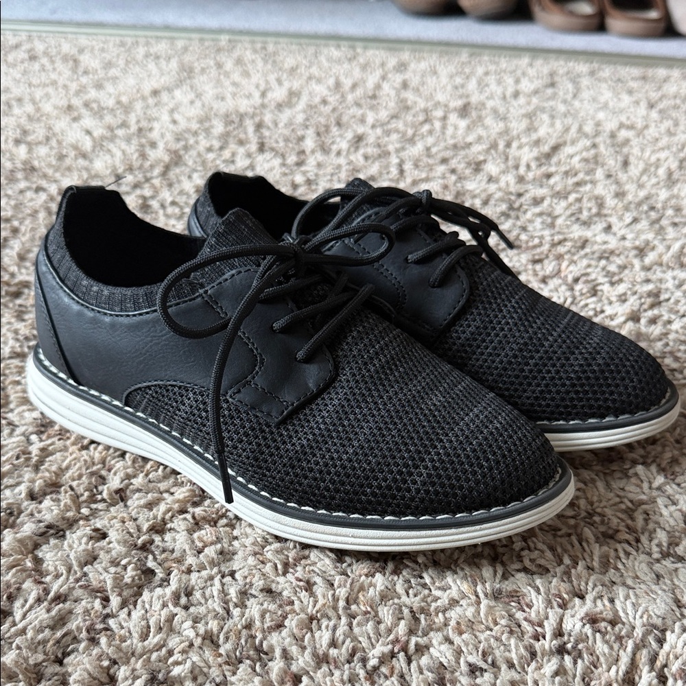 Cat & Jack Comfy Dress Oxford Shoes size 2